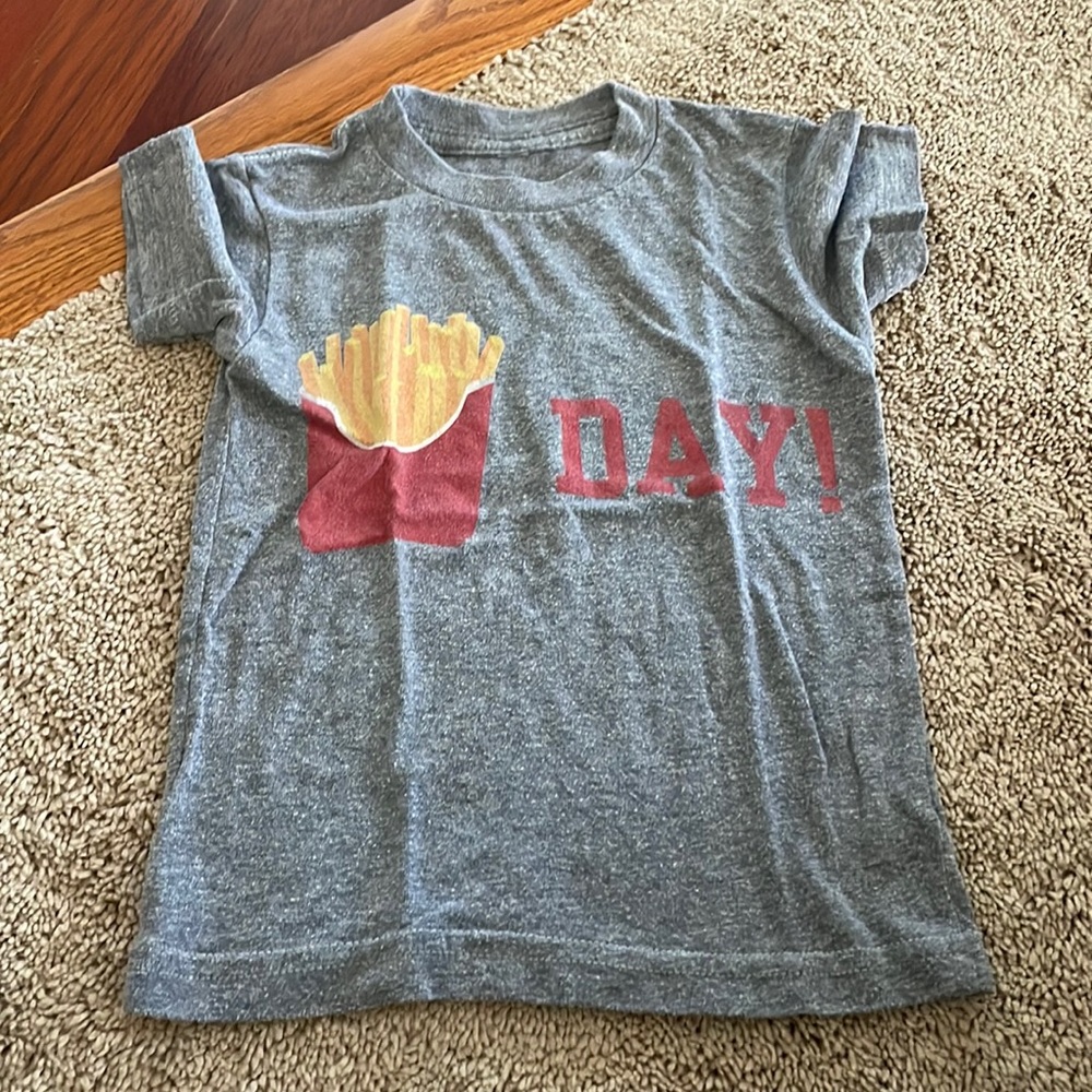 Fri Day Friday T-shirt size 2